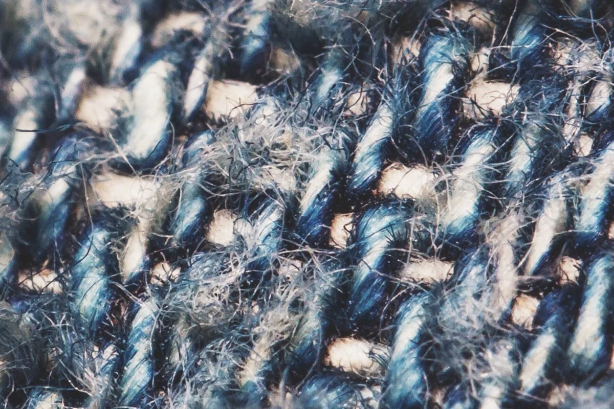 Illustration for the section "The fabric: warp, weft and twill" from Denimhunters