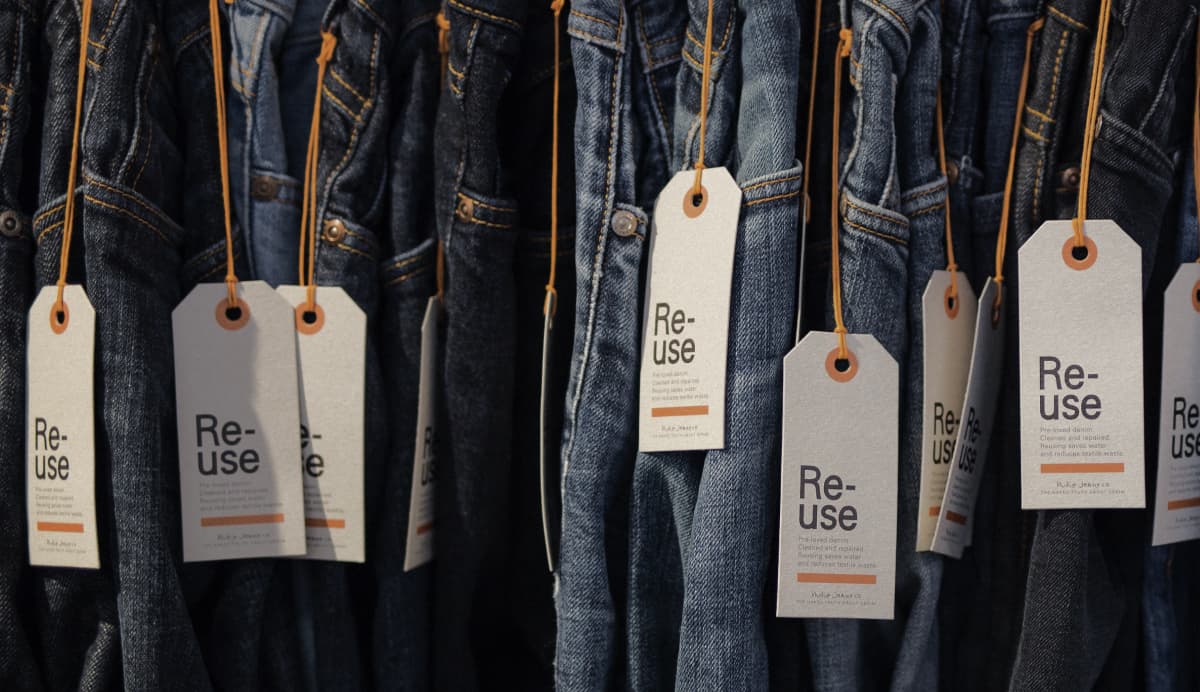 Illustration for the section "What the trade-in gives you" from Nudie Jeans